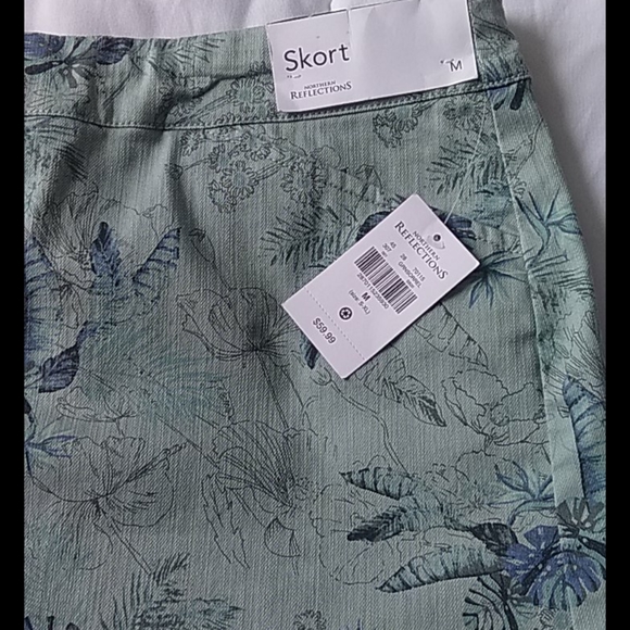 Skirt/skory NWTS - Picture 3 of 3